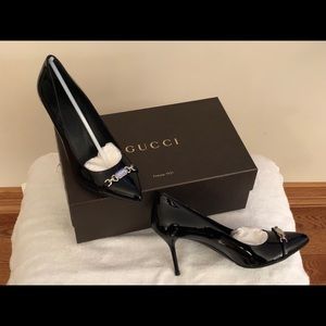 Authentic Gucci Chain-Link Patent Leather Pumps